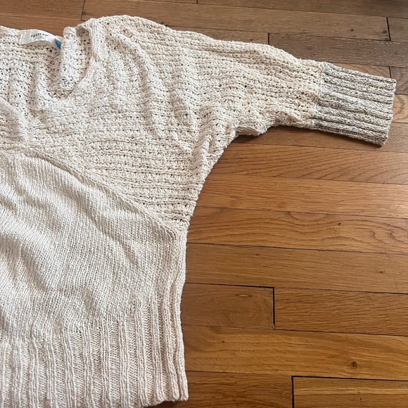 Sparrow knitted white blouse - Picture 2 of 3